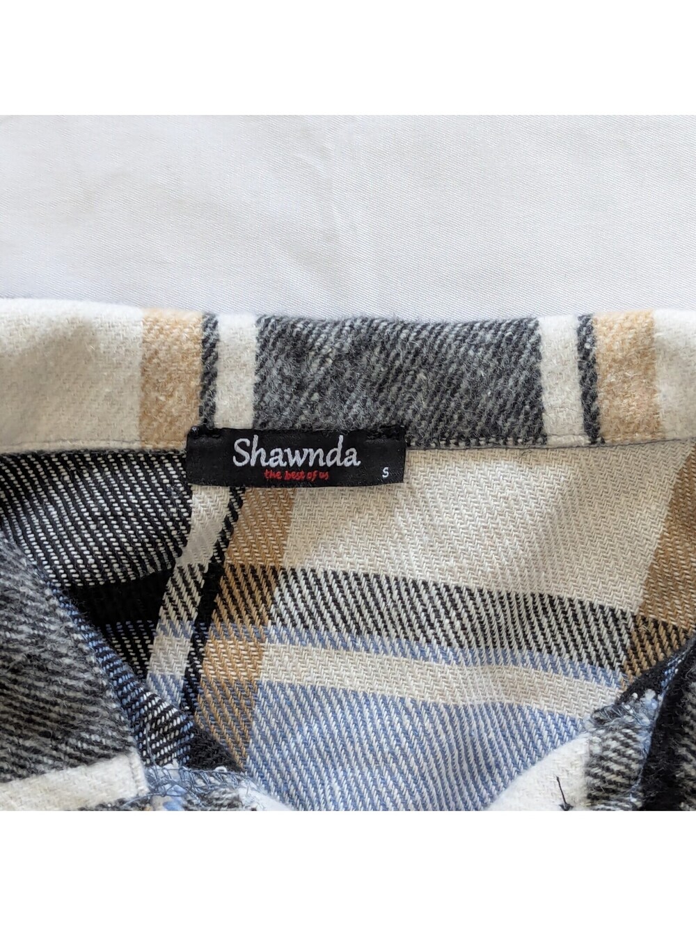 Shawnda Womens Cropped Plaid Flannel Shacket Jacket Small S Blue Tan Button Down - Picture 3 of 9